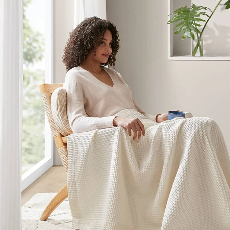 Madison Park Waffle Weave Cotton Lightweight Blanket