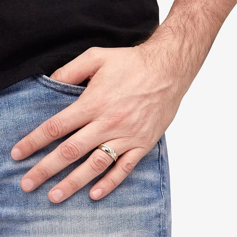 Mens Diamond-Accent Band in 10K Gold