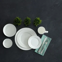 Mikasa Trellis 16-pc. Bone China Dinnerware Set