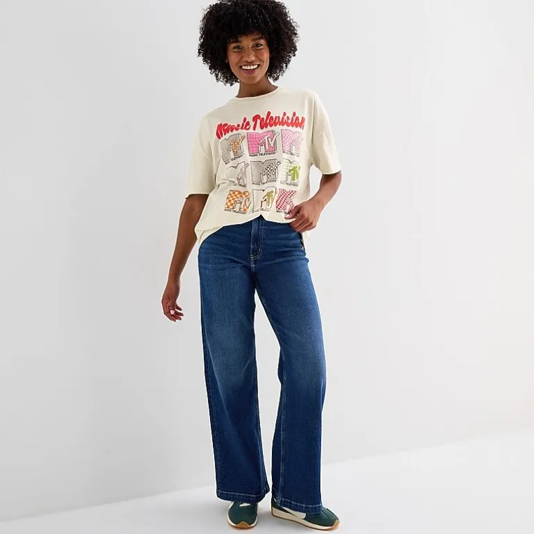 Mtv Grid Oversized Tee Womens Juniors Crew Neck Short Sleeve Oversized MTV Graphic T-Shirt
