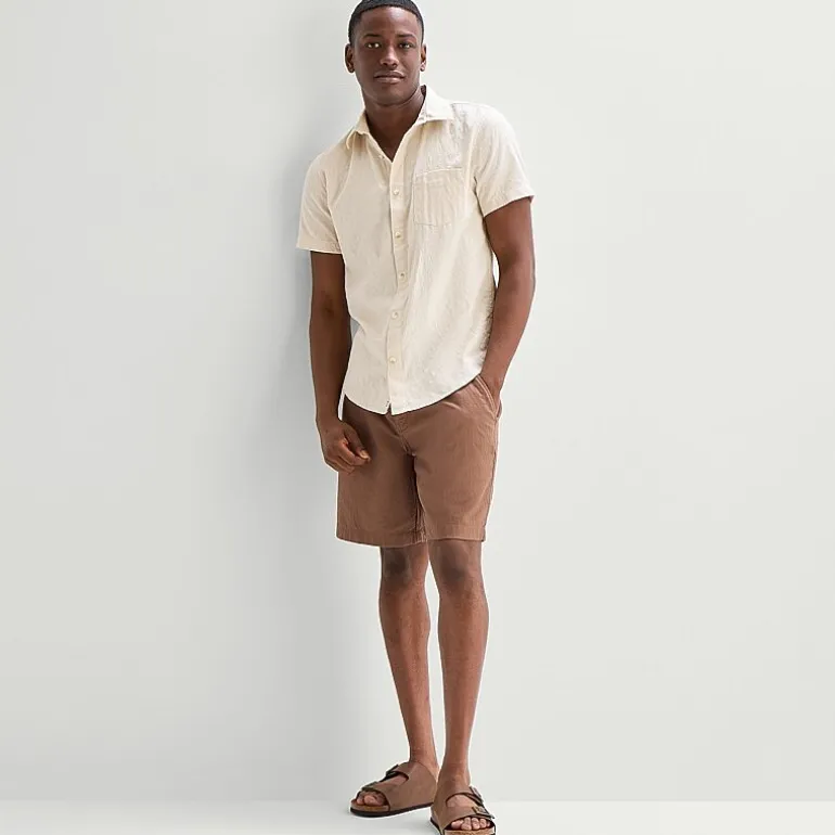 mutual weave Mens Easy-on + Easy-off Short Sleeve Classic Fit Button-Down Shirt