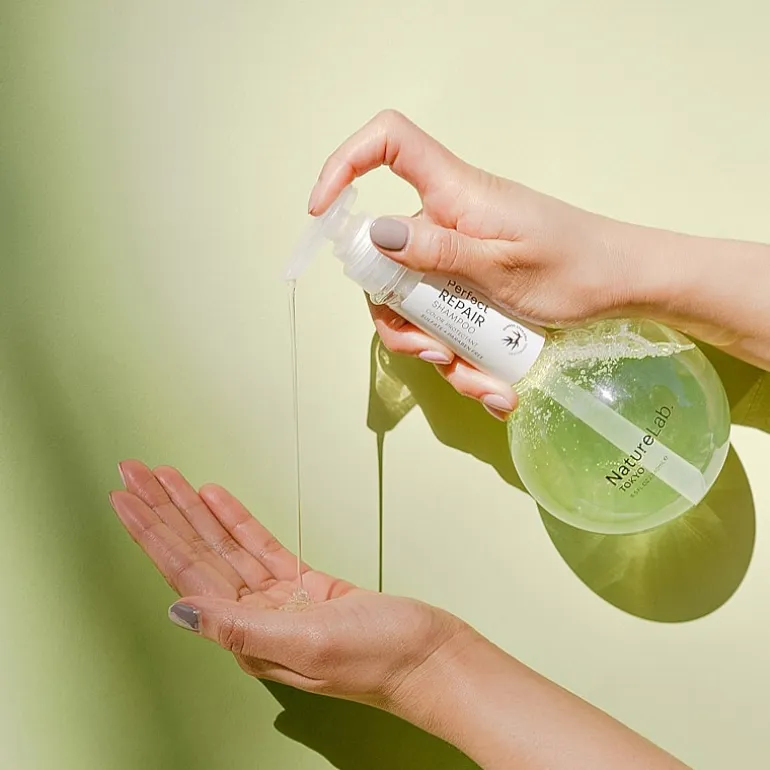 Naturelab. Tokyo Perfect Repair Shampoo