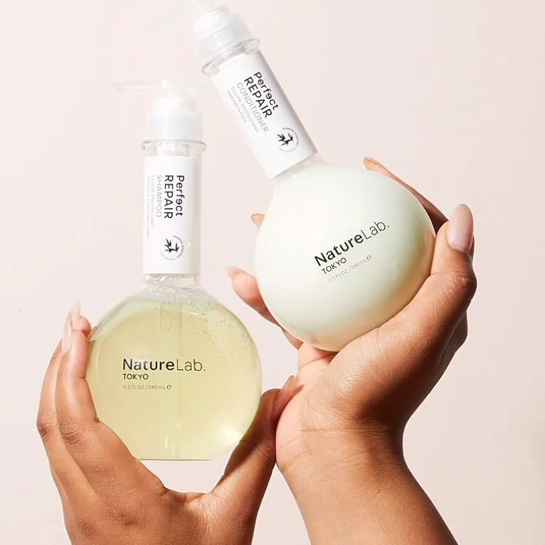 Naturelab. Tokyo Perfect Repair Shampoo