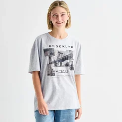 New World Brooklyn Womens Juniors Crew Neck Short Sleeve Oversized Graphic T-Shirt