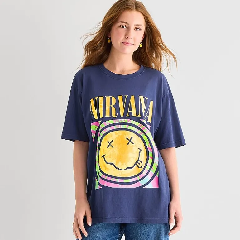 New World Nirvana Womens Juniors Crew Neck Short Sleeve Oversized Graphic T-Shirt