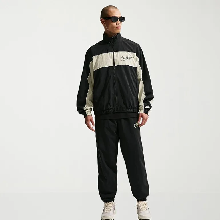 Nike Club Mens Lightweight Windbreaker