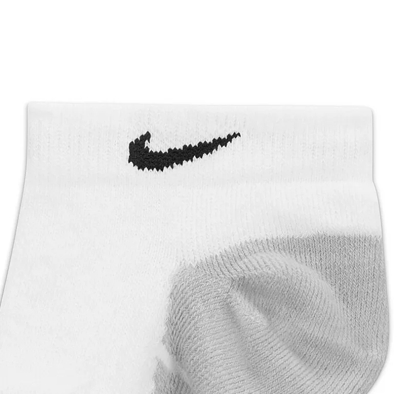 Nike Everyday Max Cushioned Unisex Adult Multi-Pack 3 Pair Low Cut Socks