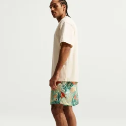 Nike Flow Mens 6" Mid Rise Workout Shorts