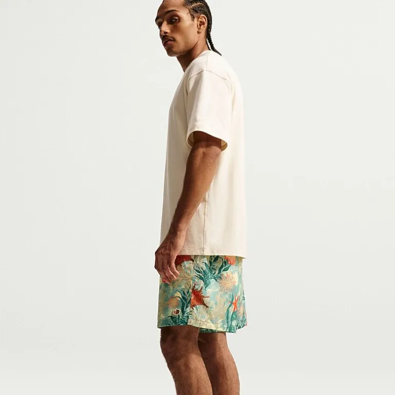 Nike Flow Mens 6" Mid Rise Workout Shorts