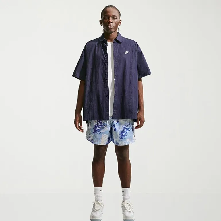Nike Flow Mens 6" Mid Rise Workout Shorts