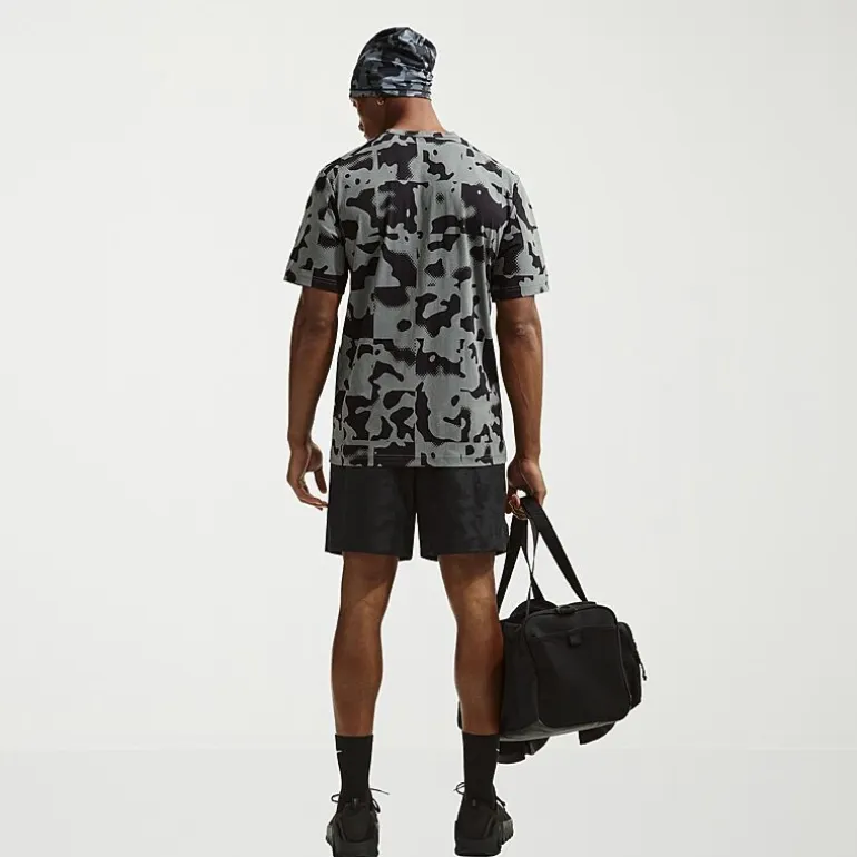 Nike Hyverse Mens Crew Neck Short Sleeve Active Big and Tall T-Shirt