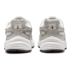 NIKE INITIATOR