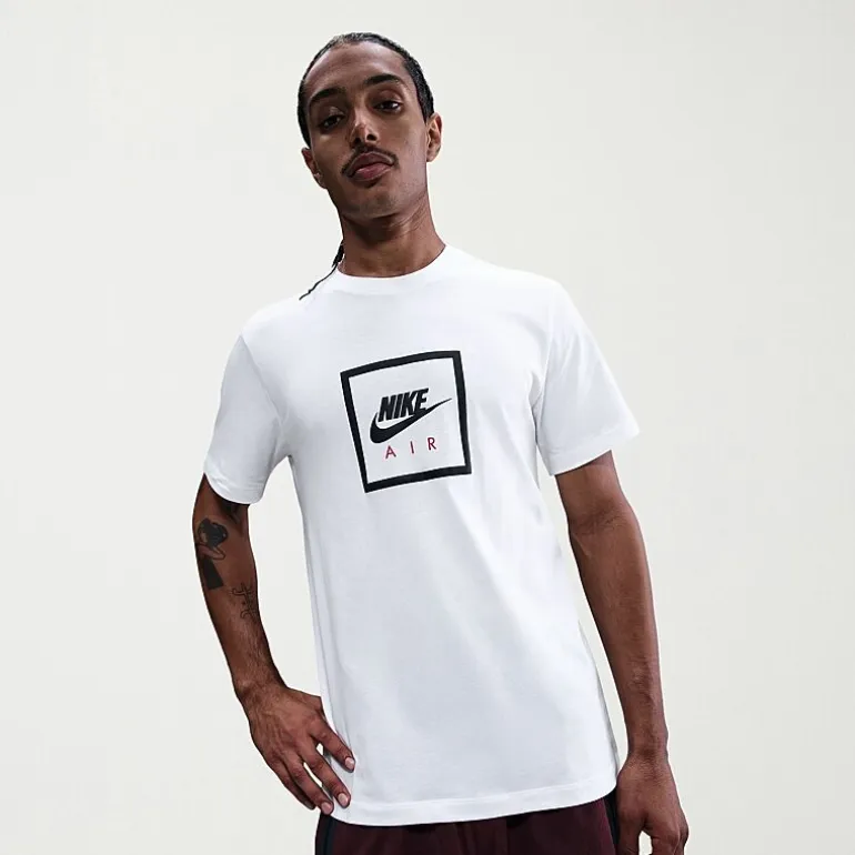 Nike Mens Crew Neck Short Sleeve Classic Fit Graphic T-Shirt