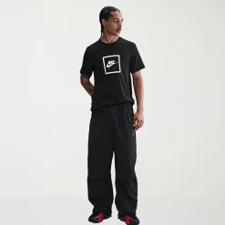 Nike Mens Crew Neck Short Sleeve Classic Fit Graphic T-Shirt