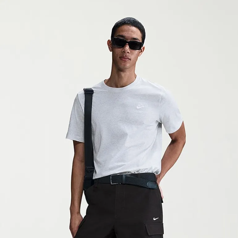 Nike Mens Crew Neck Short Sleeve Embroidered Active T-Shirt