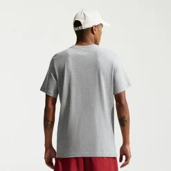 Nike Mens Crew Neck Short Sleeve Classic Fit Graphic T-Shirt