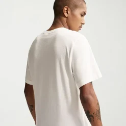 Nike Mens Crew Neck Short Sleeve Classic Fit Graphic T-Shirt
