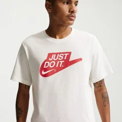 Nike Mens Crew Neck Short Sleeve Classic Fit Graphic T-Shirt