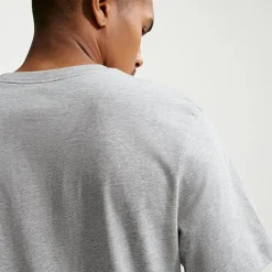 Nike Mens Crew Neck Short Sleeve Classic Fit Graphic T-Shirt