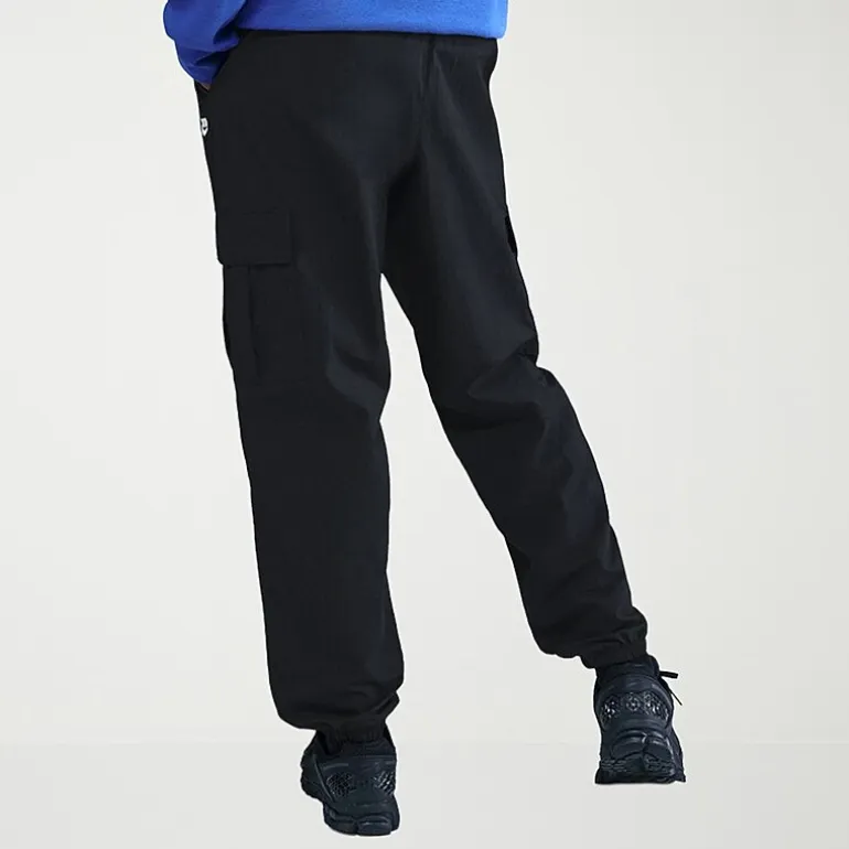 Nike Mens Cuffed Mid Rise Relaxed Fit Active Cargo Pant