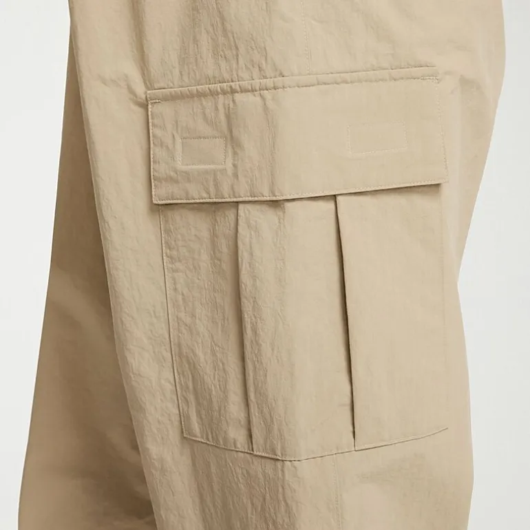 Nike Mens Cuffed Mid Rise Relaxed Fit Active Cargo Pant