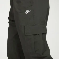 Nike Mens Cuffed Mid Rise Relaxed Fit Active Cargo Pant