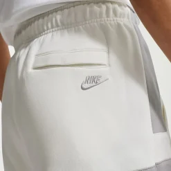 Nike Mens Mid Rise 11