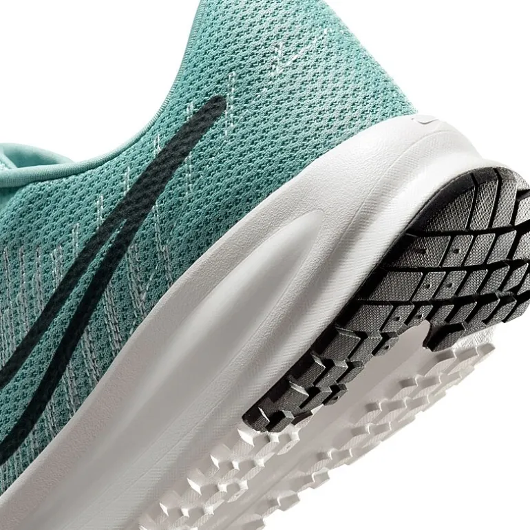 Nike Run Defy Mens Running Shoes