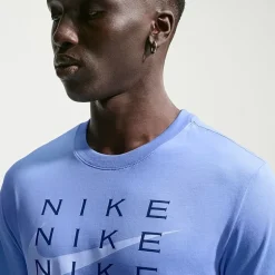 Nike Swoosh Mens Crew Neck Short Sleeve Classic Fit Graphic T-Shirt