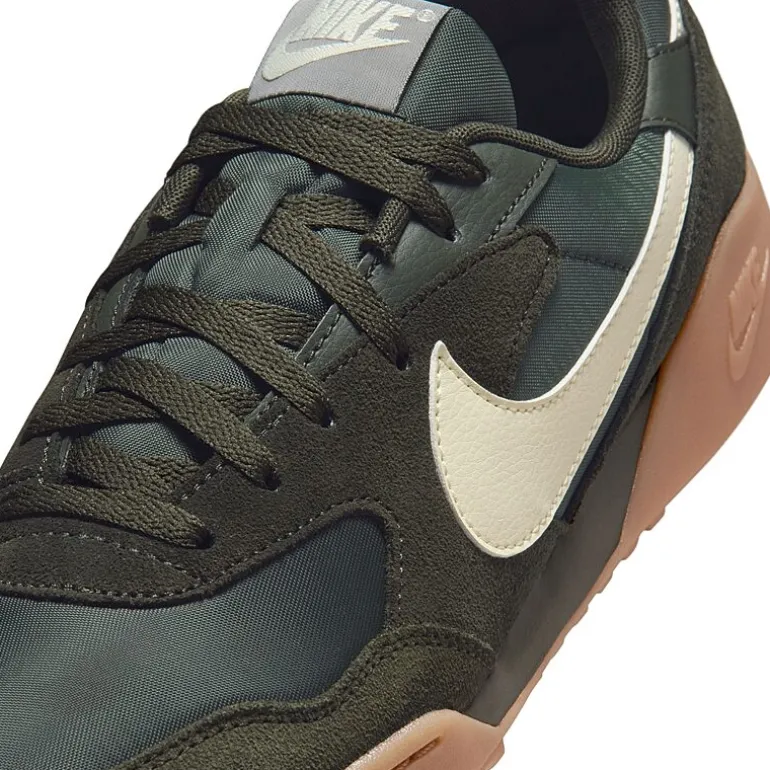 Nike Terra Manta Suede Mens Sneakers