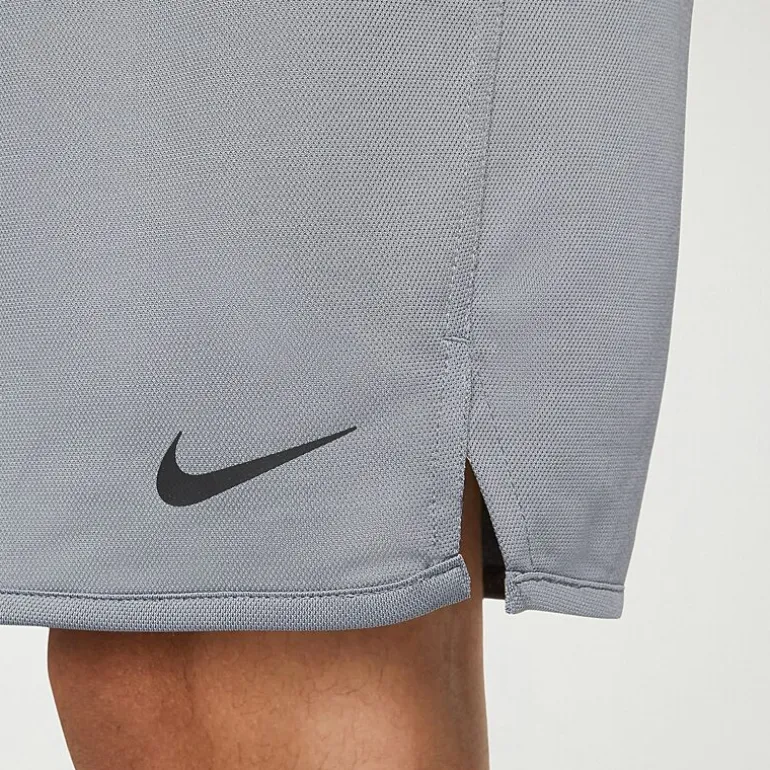 Nike Totality Mens 9" Mid Rise Big and Tall Quick Dry Workout Shorts
