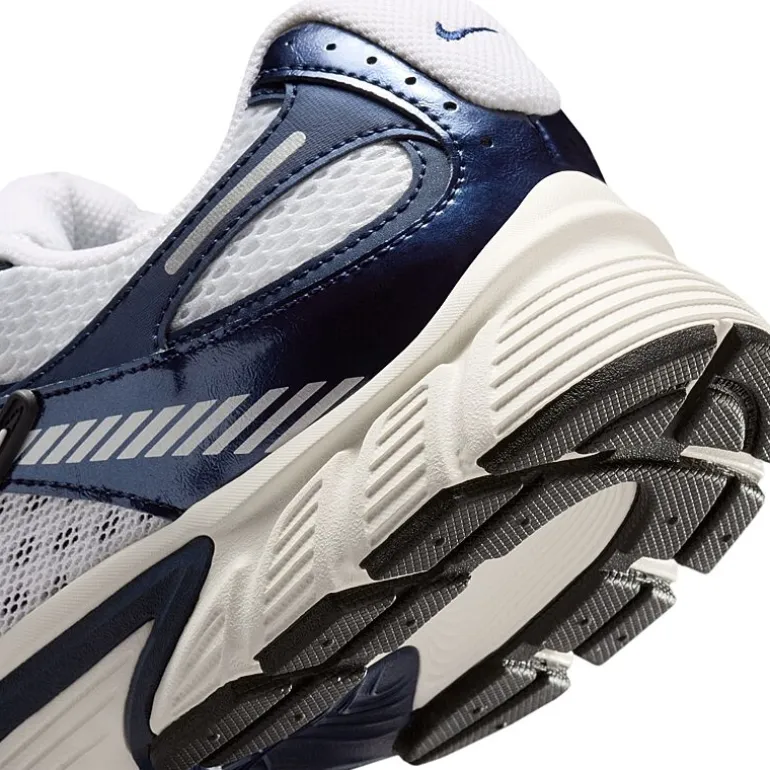 Nike V5 RNR Mens Sneakers
