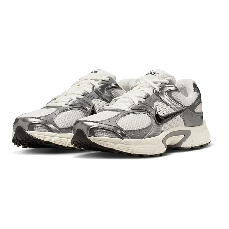 Nike V5 RNR Mens Sneakers