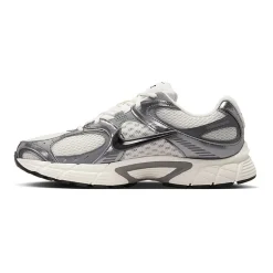 Nike V5 RNR Mens Sneakers
