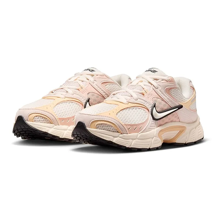 Nike V5 RNR Suede Womens Sneakers