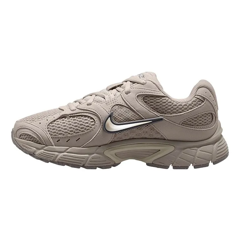 Nike V5 RNR Suede Womens Sneakers