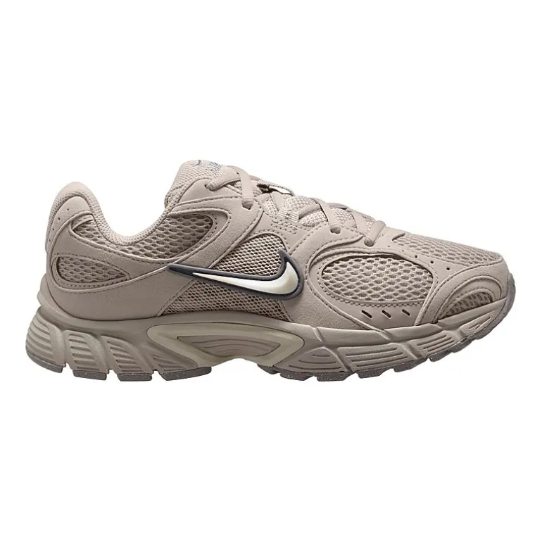 Nike V5 RNR Suede Womens Sneakers