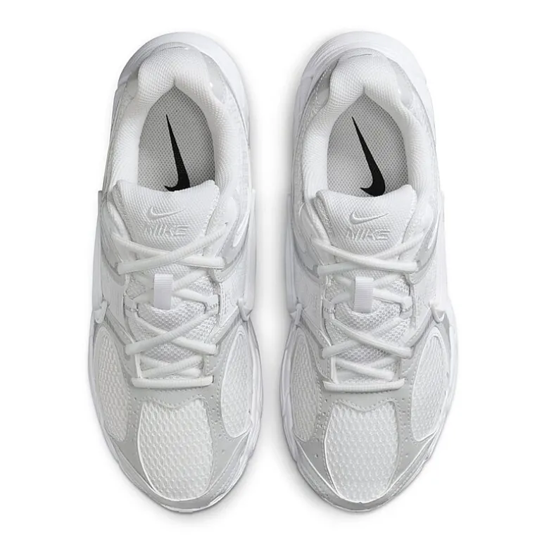 Nike V5 RNR Womens Sneakers