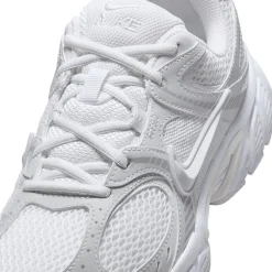 Nike V5 RNR Womens Sneakers