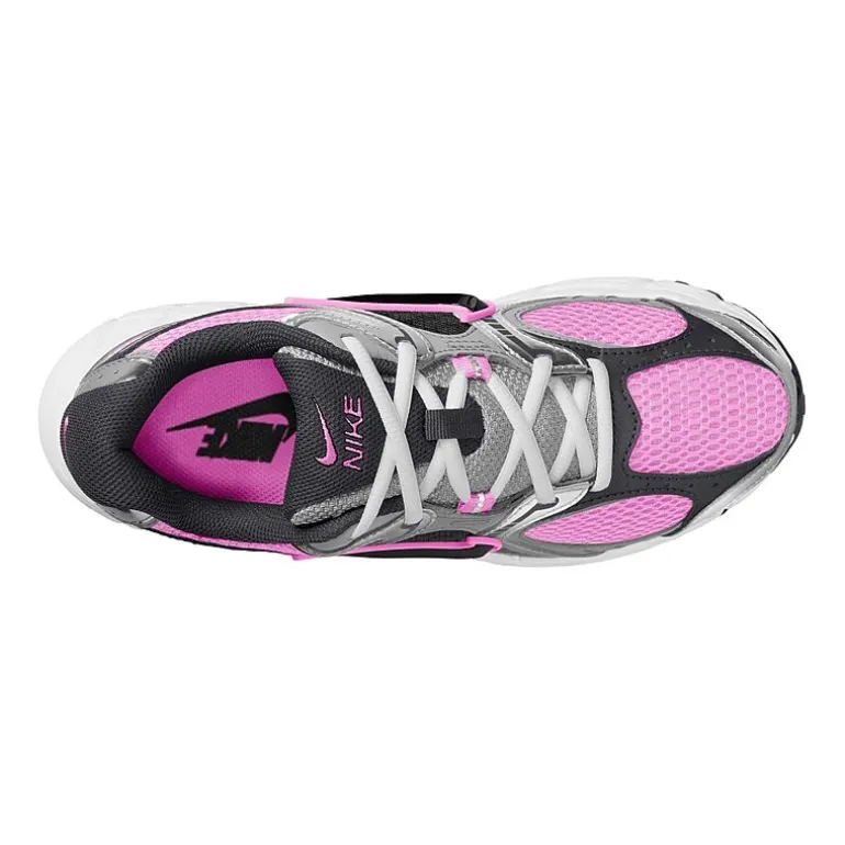 Nike V5 RNR Womens Sneakers