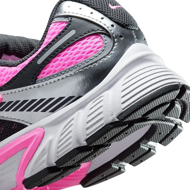Nike V5 RNR Womens Sneakers