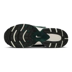 Nike V5 RNR Womens Sneakers