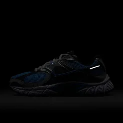 Nike V5 RNR Womens Sneakers