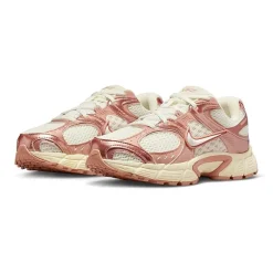 Nike V5 RNR Womens Sneakers