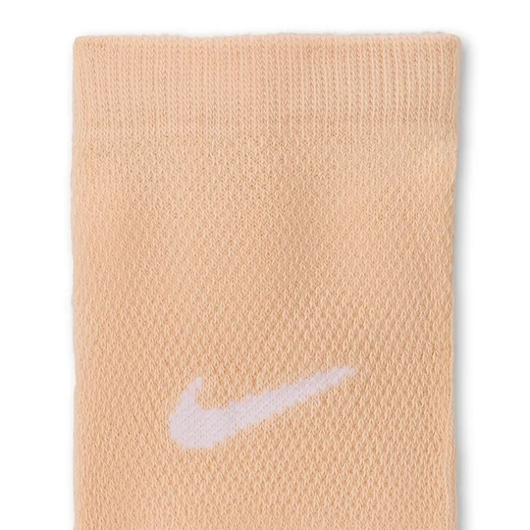 Nike Womens 6 Pair No Show Socks