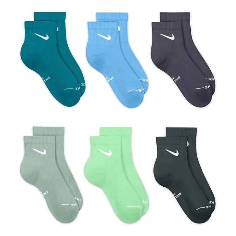 Nike Womens 6 Pair Quarter Ankle Socks