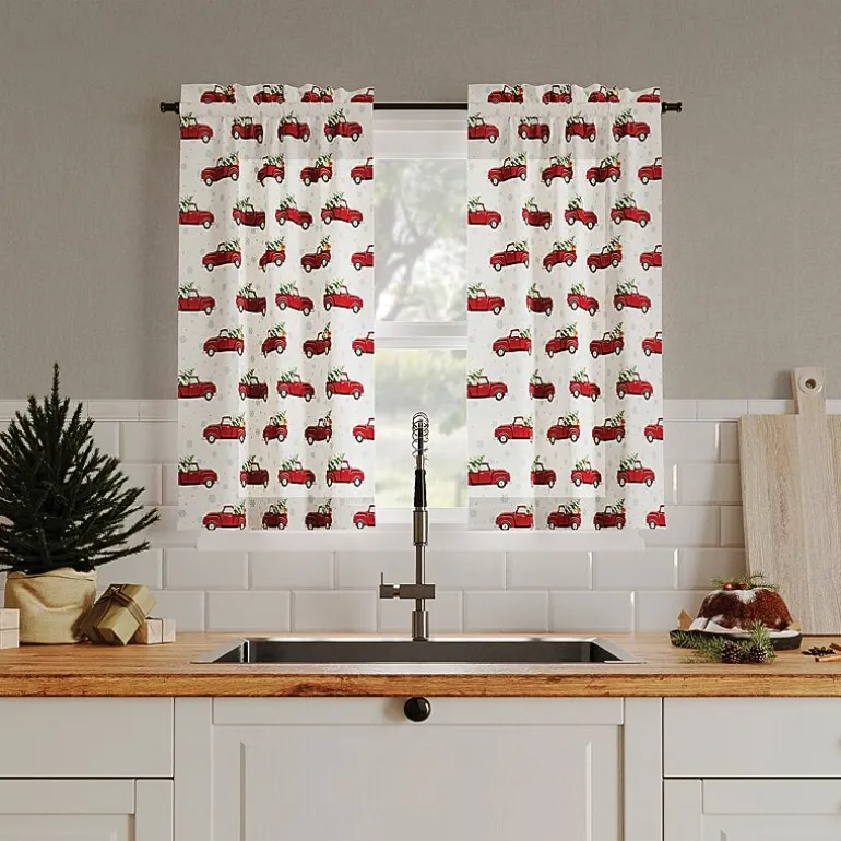 No 918 Christmas Truck Rod Pocket Tailored Valance
