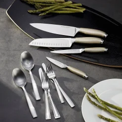 Oneida Butler 20-pc. Flatware Set