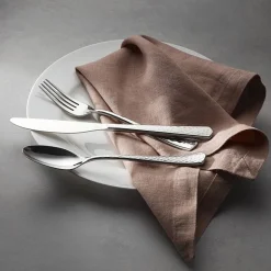 Oneida Etta 20-pc. Flatware Set