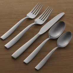Oneida Everdine 20-pc. Flatware Set